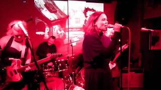 Ex Go-Gos Belinda Carlisle and The Priscillas Our Lips Are Sealed London 2010