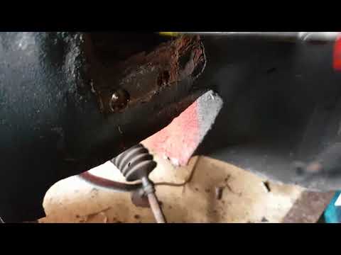 Classic Mini - Episode 13 - Front Subframe Removal Part 2
