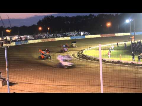 World of Outlaws from Terre Haute - Start Of Heat Race 2