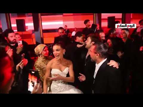 هادي الباجوري يغني أغنية عمرو دياب يابابا لعروسته في حفل زفافهما