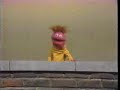 Sesame Street Muppet Boy Teaches Backwards And Forwards Espanol