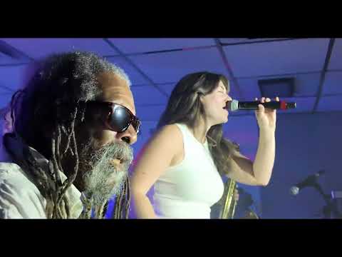 SunDub - Jump & Dance (Live)