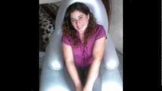 Somos dos y mi corazon esta colgado en tus manos♥