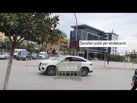 Kaosi i semaforit në Fier dhe papërgjegjësia e bashkisë