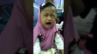 Download lagu Balita menangis karna tidak mau lepas hijab mp3 Download lagu Balita menangis karna tidak mau lepas hijab mp3