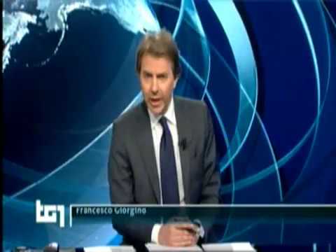 TITOLi TG1-sera ore 20 LuneDì 15 aprile 2019 / Parigi, break news: sta bruciando Notre-Dame