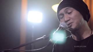 Download lagu Anji - Ku Tak Salah Melepasmu - Klikklip mp3