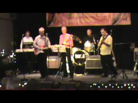 The Shadows Tribute Band Atlantis play WONDERFUL LAND