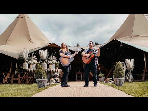 Ormskirk Acoustic wedding band acoustic duo & acoustic wedding singers | The Distance