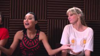 GLEE   'Hand in My Pocket I Feel The Earth Move Full Performance