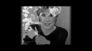 I Fall to Pieces Music Video
