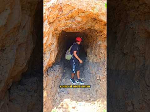 Oro 22 Kilates: Mina abandonada muy profunda en Morazán, El Salvador.  #naturaleza  #turismo