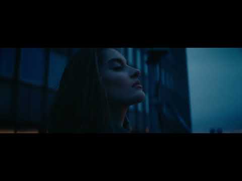 Patrisha - Pilsēta no lauskām (Official Music Video)