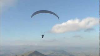 preview picture of video 'Paragliding In Bulwer South Africa'