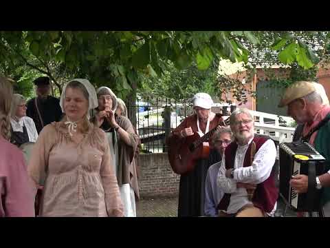 Optreden Onstuimig Schuim & Vrijstatig Volkje / Maritiem Festival in het Zuiderzeemuseum (2023)