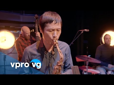 Família Okabe – Genze Okabe Castroni ao vivo @TivoliVredenburg Utrecht