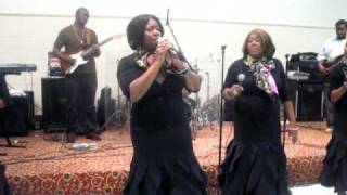 Lisa Knowles & Brown Singers - Work On Me