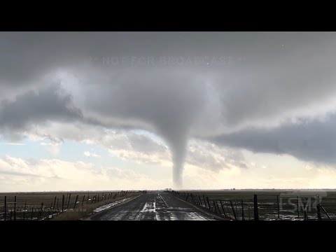 01-04-2021 Los Molinos, CALIFORNIA RARE Tornado Touches Down!