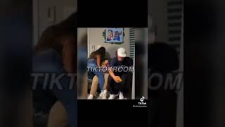 was jack unconscious when sienna kissed him?