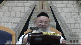 הרב ליאור כחלון,אורח חיים,סימן תצד,דיני חג השבועות,ב (הרב ליאור כחלון) - התמונה מוצגת ישירות מתוך אתר האינטרנט יוטיוב. זכויות היוצרים בתמונה שייכות ליוצרה. קישור קרדיט למקור התוכן נמצא בתוך דף הסרטון