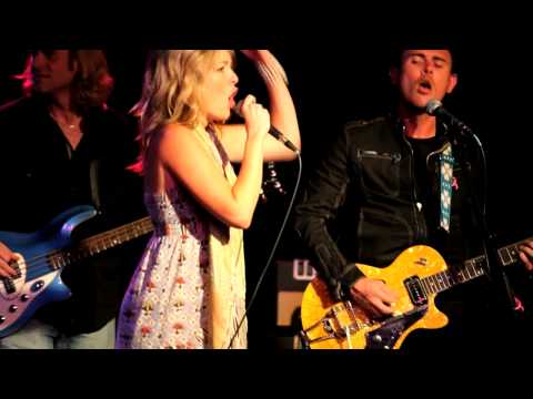 Duesenberg Guitars Jedd Hughes & Sarah Buxton