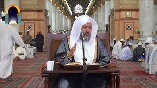 حكم زيارة القبور للنساء image