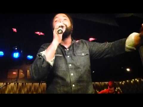 Fetsum - Talking bout a revoltution Live