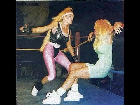 JEANIE Clarke vs.TONI Adams (HouseShow)