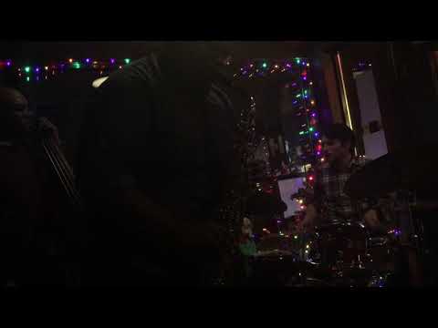 Kendrick Smith Trio - Inner Urge