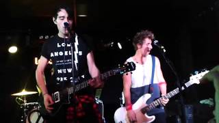 Amelie- Kill me (and make it quick) en Valencia