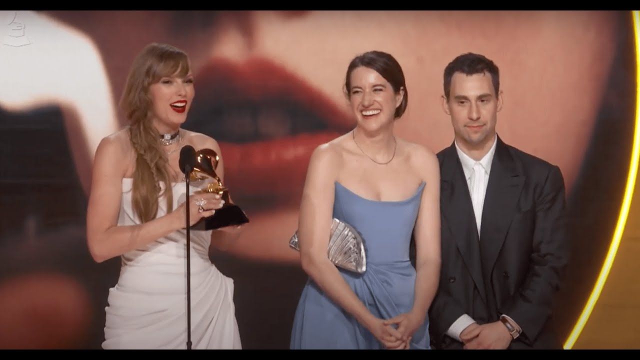 TAYLOR SWIFT Wins Album Of The Year For 'MIDNIGHTS' | 2024 GRAMMYs Acceptance Speech thumnail