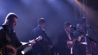Travelin McCourys "Lonesome Ornery and Mean"