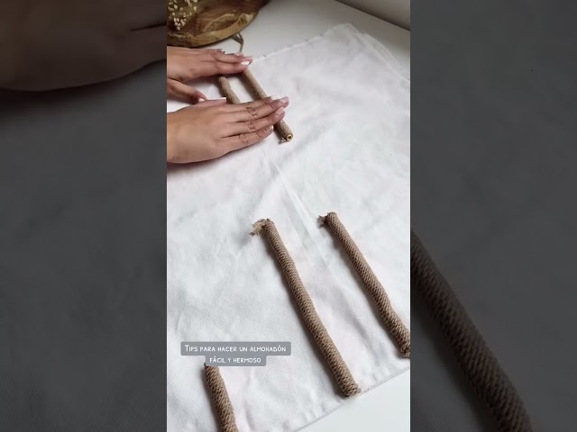 Vídeo relacionado con Lindos Cojines abrazan Almohada Decorativa para el sofá del Dormitorio, 35-45 cm, Amarillo Almohada de Sol