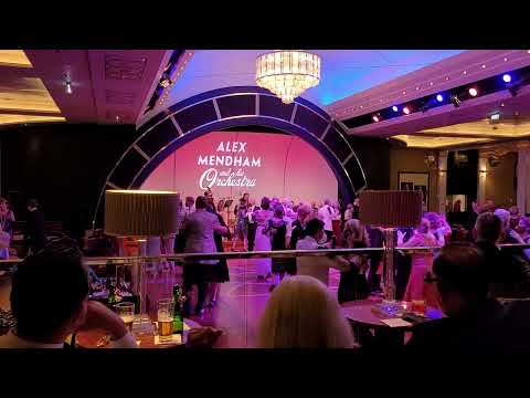 I Can't Believe That You're in Love With Me - Alex Mendham & His Orchestra Feat. Allison Young