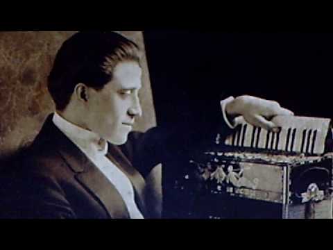 Guido Deiro, accordion:  "Sharpshooters' March"  (19??)