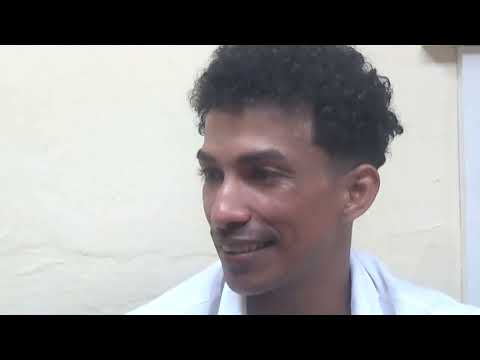 Joven trabajador de BANDEC en Media Luna recibe importante reconocimiento.