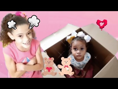 HISTÓRIA ENGRAÇADA de UMA NOVA IRMÃ BEBÊ encontrada na CAIXA