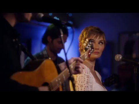 Clare Bowen (Scarlett) and Sam Palladio (Gunnar) Sing "I'm Coming Over" - Nashville