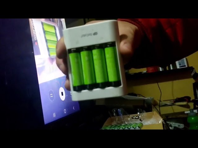 Vídeo relacionado con Amazon Basics paquete de 12 pilas AA NiMH recargables, 2000 mAh, 1,2 V, se recargan hasta 1000 veces, precargadas