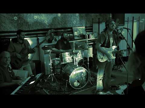 Teeth 'n' Tongue Jam - Starlight (Live at Soul Kitchen)