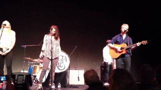 Country House - Delta Rae