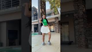 Head movement 💚 #africangood #amapiano #dance @monaeee_.m