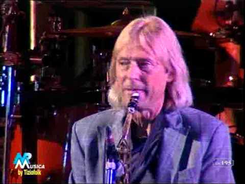 LA SFIDA DEI SAX polka dell' orchestra GRANDE EVENTO dal bagno 3 Massimo di Gatteo Mare