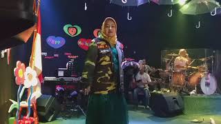 Download lagu ARIE KOESMIRAN - SENANDUNG SEDIH mp3 Download lagu ARIE KOESMIRAN - SENANDUNG SEDIH mp3