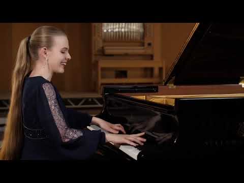 Eva Gevorgyan plays Chopin 12 Etudes op. 10