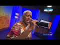 Lonnie Gordon performing on Sunrise