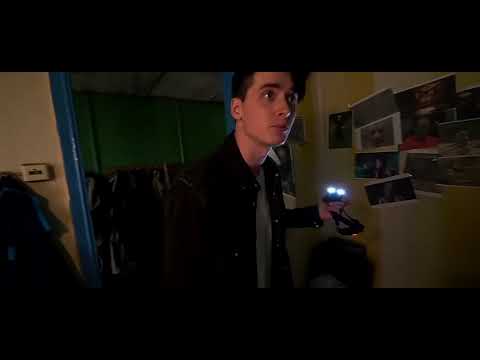 МЫ СОВЕРШИЛИ ОШИБКУ! ПОПАЛИ В ЛОВУШКУ МАНЬЯКА И НАШЛИ ЖЕРТВУ В ДОМЕ В ЛЕСУ. Часть 10