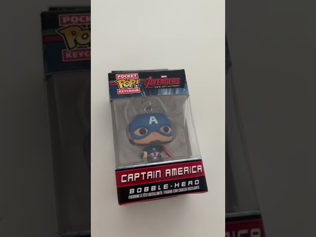 Vídeo relacionado con Funko Pop! Keychain: Marvel - New Classics - Captain America - Minifigura de Vinilo Coleccionable Llavero Original - Relleno de Calcetines - Idea de Regalo
