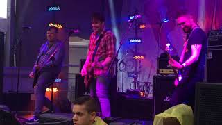 Chixdiggit! - Quit Your Job @ Pouzza 2018