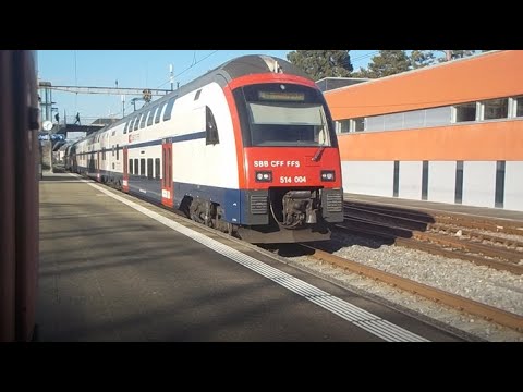 Abfahrt der S2 nach Ziegelbrücke am Bahnhof Thalwil